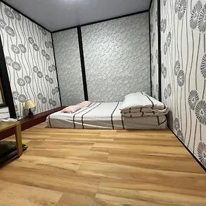 Hotel Lucky, Tokyo